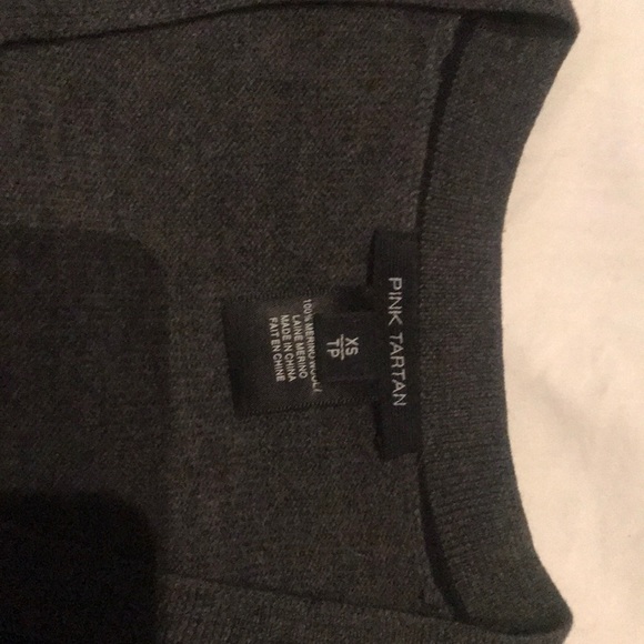 Great sweater - Picture 2 of 4